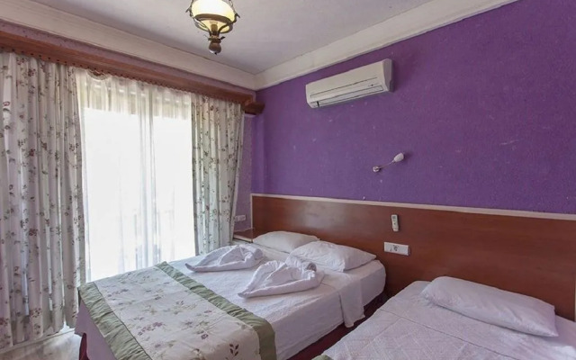 Mevsim Otel