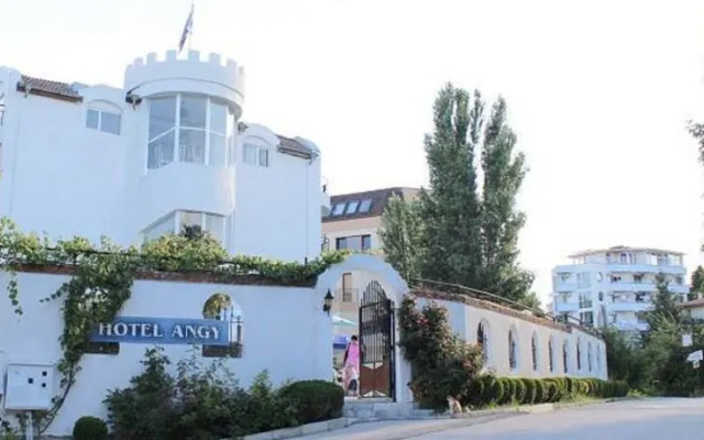 Hotel Angy