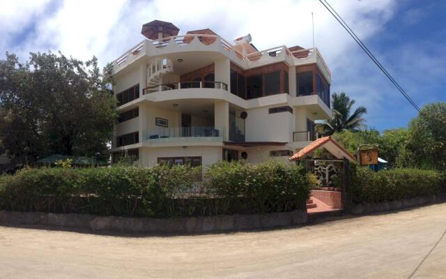 Hotel La Laguna Galapagos