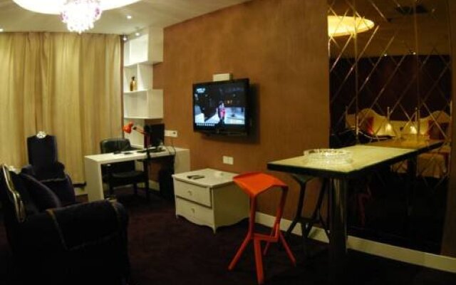 Luoyang Babylon Hotel