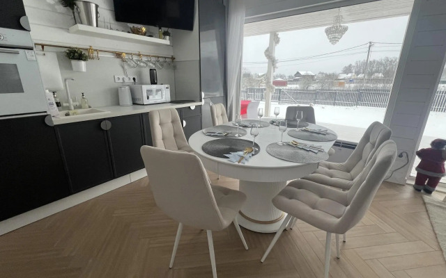 Дом с панорамными окнами