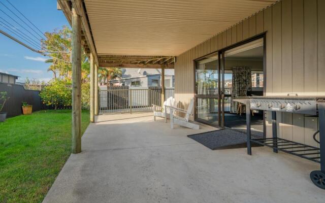 Seabreeze on Cook - Whitianga Holiday Home