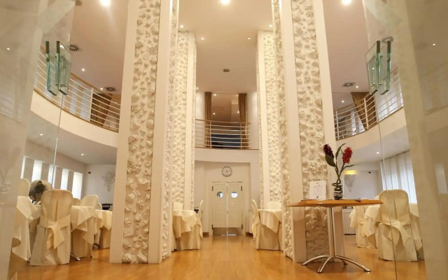 Hotel Luxor