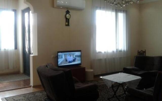 Guest house on Sarajishvili 10