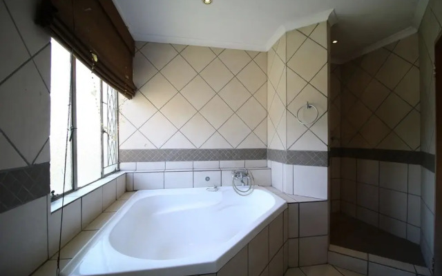 Waterfall Guesthouse