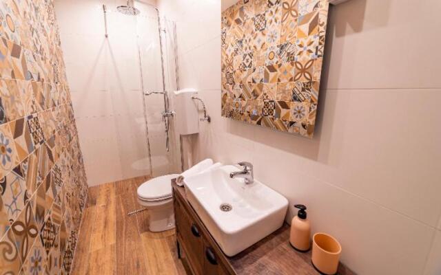 Ivi Place Apartments