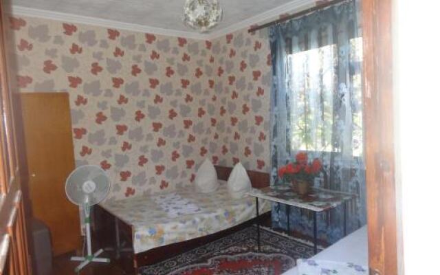 Guest House on Plodovaya 2