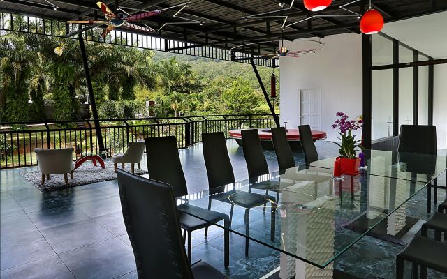 Villa Nap Dau 8 Bedrooms