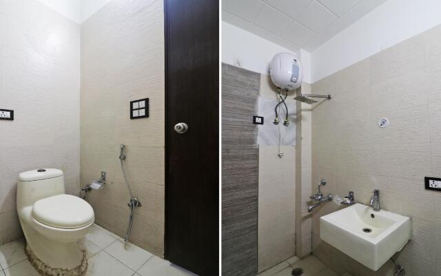 OYO 36689 Royal Cottage