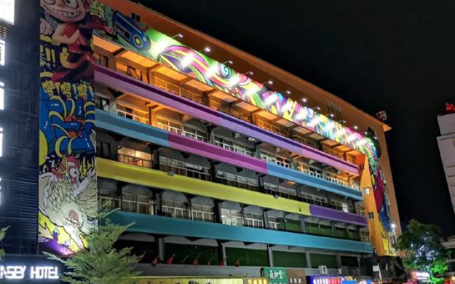 LANSEY – Exterior – Nanning