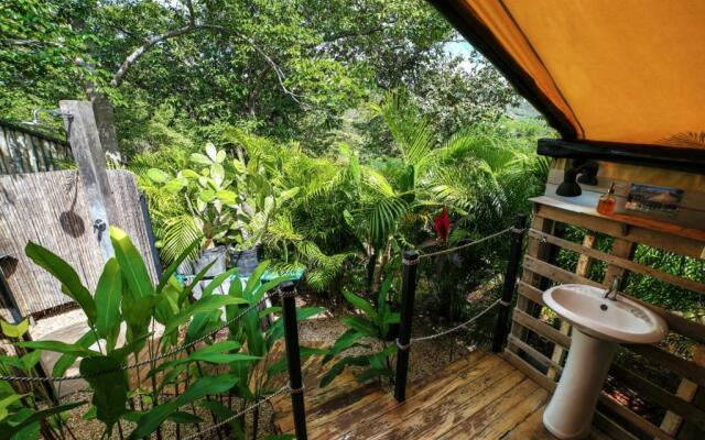 Flor y Bambu Hotel Glamping