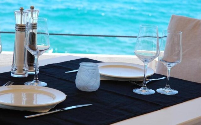 Kanelli Beach Hotel