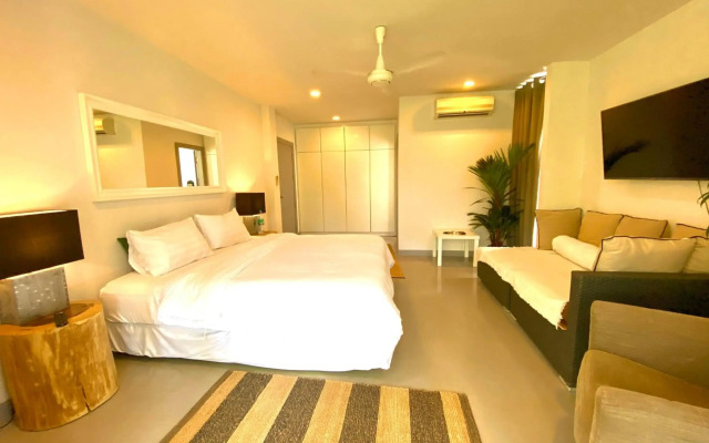 Front Samet Beach house with swimming pool