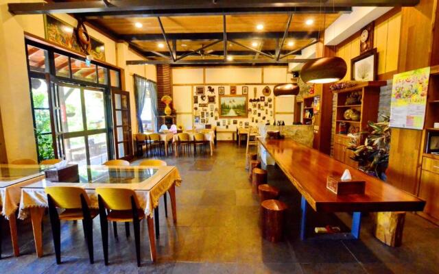 Shiyai Taoyuan B & B