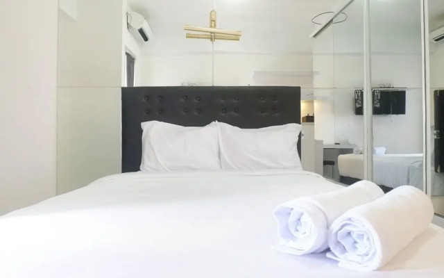 Cozy Living Studio Apartment At Puri Mas