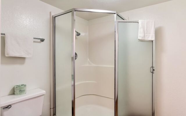 Motel 6-Salinas, CA - South - Monterey Area
