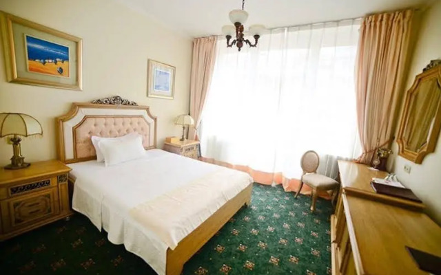 Visak Hotel