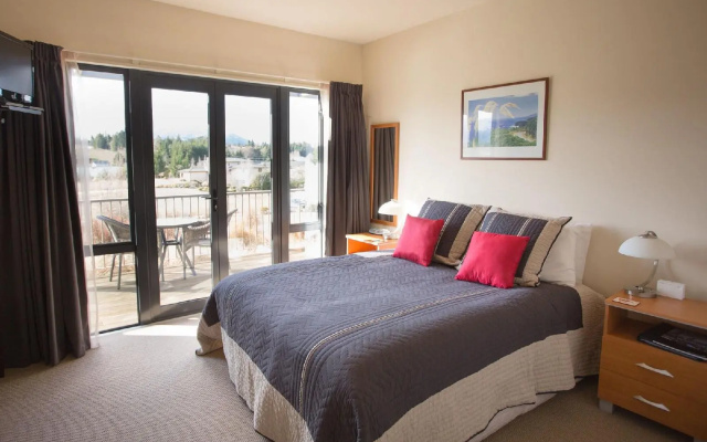 Websters on Wanaka Lodge – Guest Rooms – Wanaka