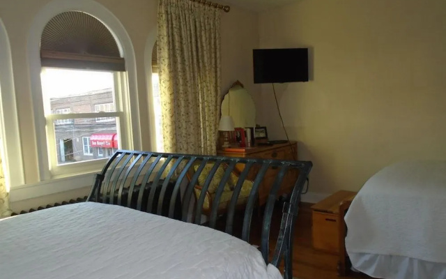 Connellsville Bed and Breakfast