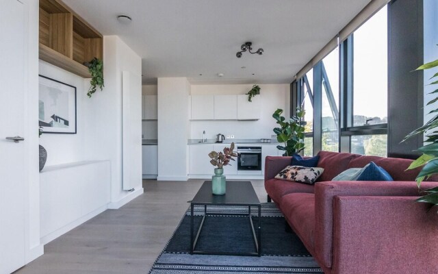 Design 1 Bed With Balcony