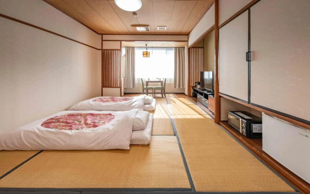 New Makomo Hotel – Guest Rooms – Itako