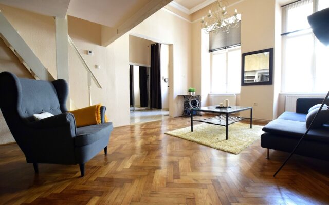 Standard Apartment by Hi5 - Mérleg 9.