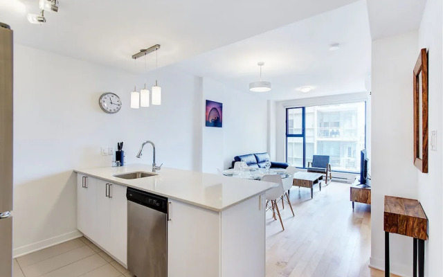 Bijoux Square Apartments