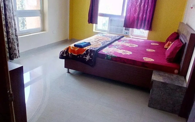 Janardan Homestay Puri