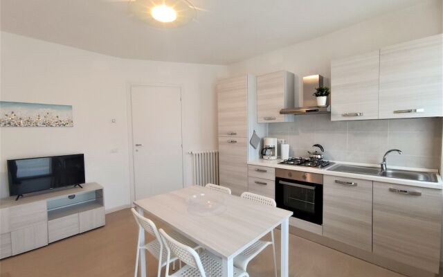 Winter Spring Summer Apartments