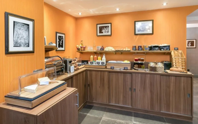 Hôtel Boris V. by Happyculture