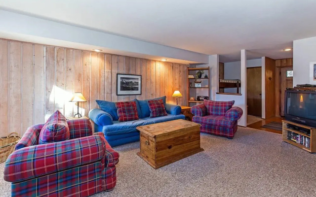 Viewpoint 131 - One Bedroom Condo