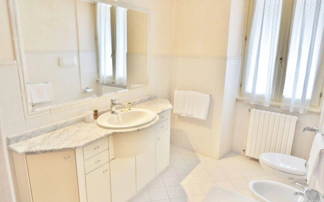Aromi Piccolo Hotel