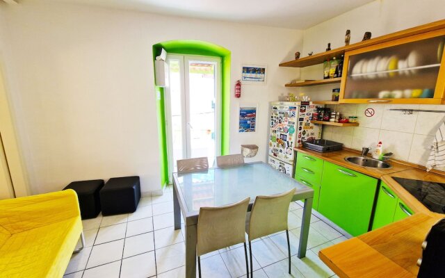 Croparadise Hostel