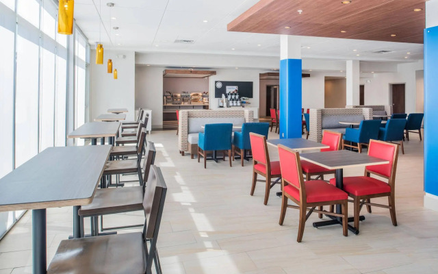 Holiday Inn Express & Suites Ruston