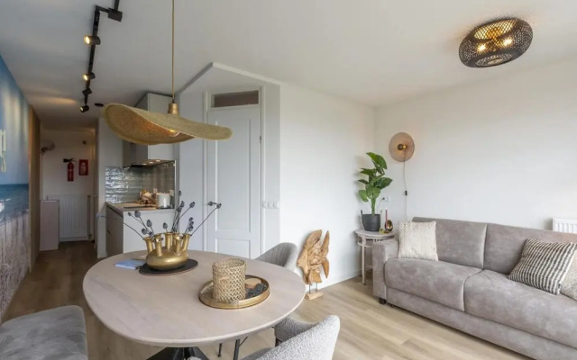 Cozy Apartment Near Beach