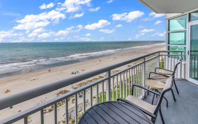 Breathtaking 2BR w Oceanview