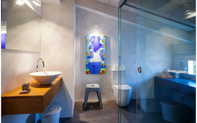 Cheap & Chic Hotel