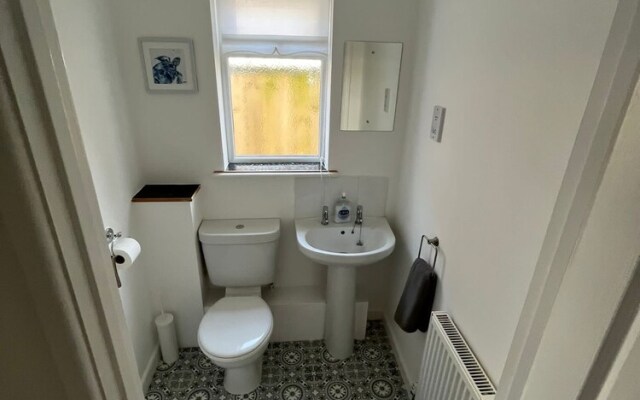 Bescot House, Bramble Hill, Bude, 4 bed det House