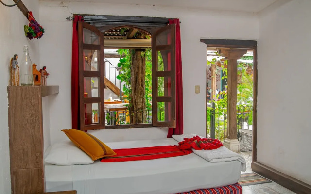Nikikot Hotel and Hostal Food & Drink