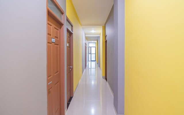 Harry House Guest House by RedDoorz