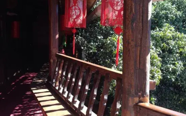 Lijiang Shijingli Boutique Inn