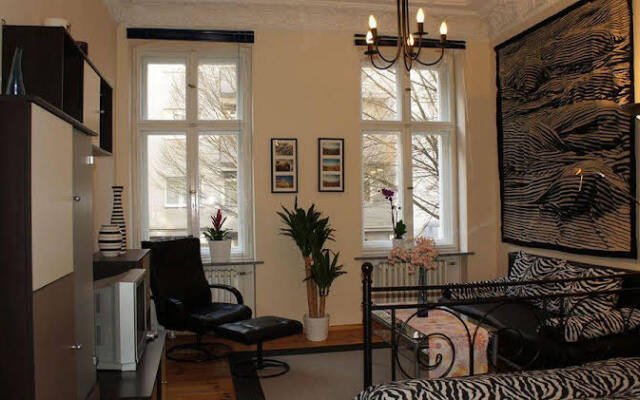 3-Room Apartment Emdener Strasse