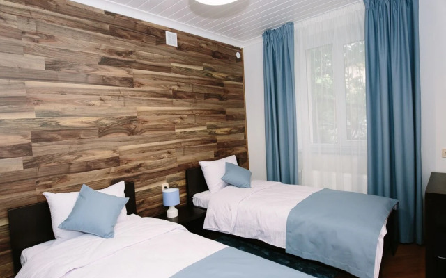 Отель «Солнечный»