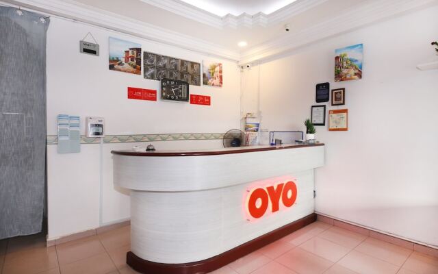 OYO 90893 Hotel 68 Kampung Lapan