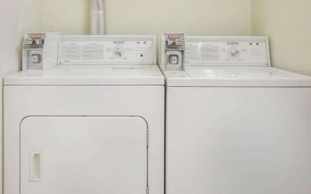 Quality Inn Stadium Area Green Bay Stadium