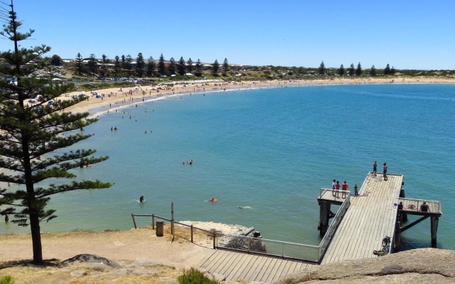 Sea and Vines Cottage – Beach – Adelaide