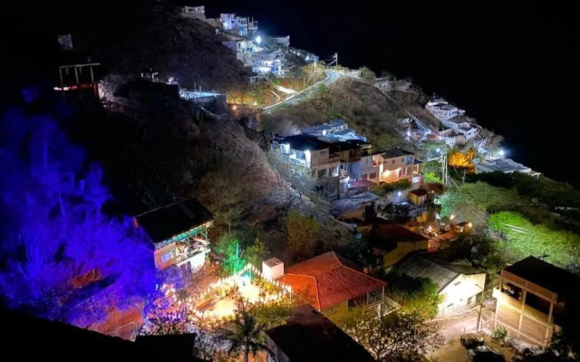 Tamarindo Beach Hostel