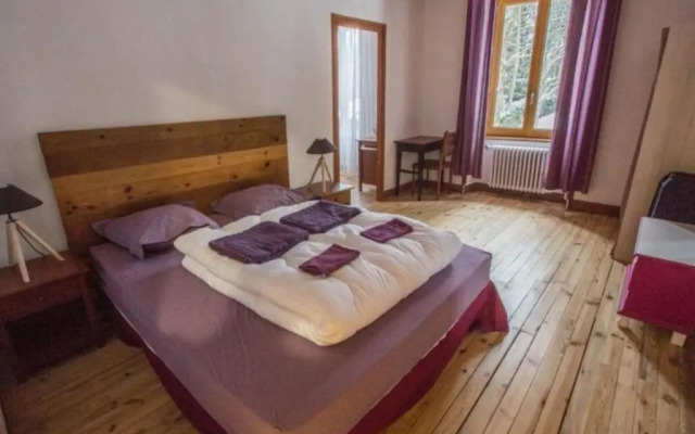 Gîte Le Chambon-sur-Lignon, 9 pièces, 15 personnes - FR-1-582-21