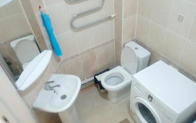 Apartment Beside Ibis Hotel