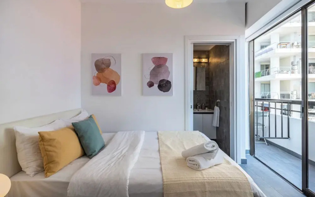 Fiesta 1-BR Apt. & Balcony in Larnaca
